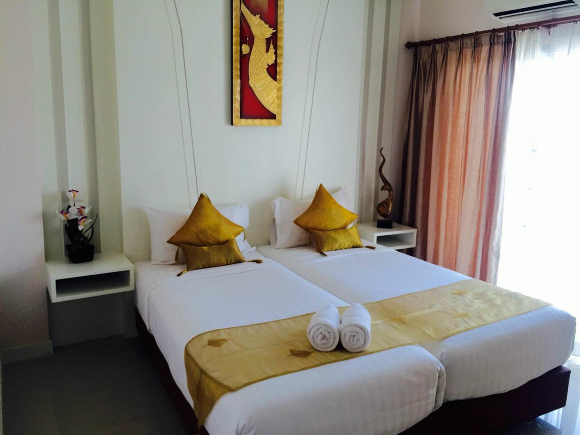 J Sweet Dream Boutique Hotel Phuket Patong Exterior photo
