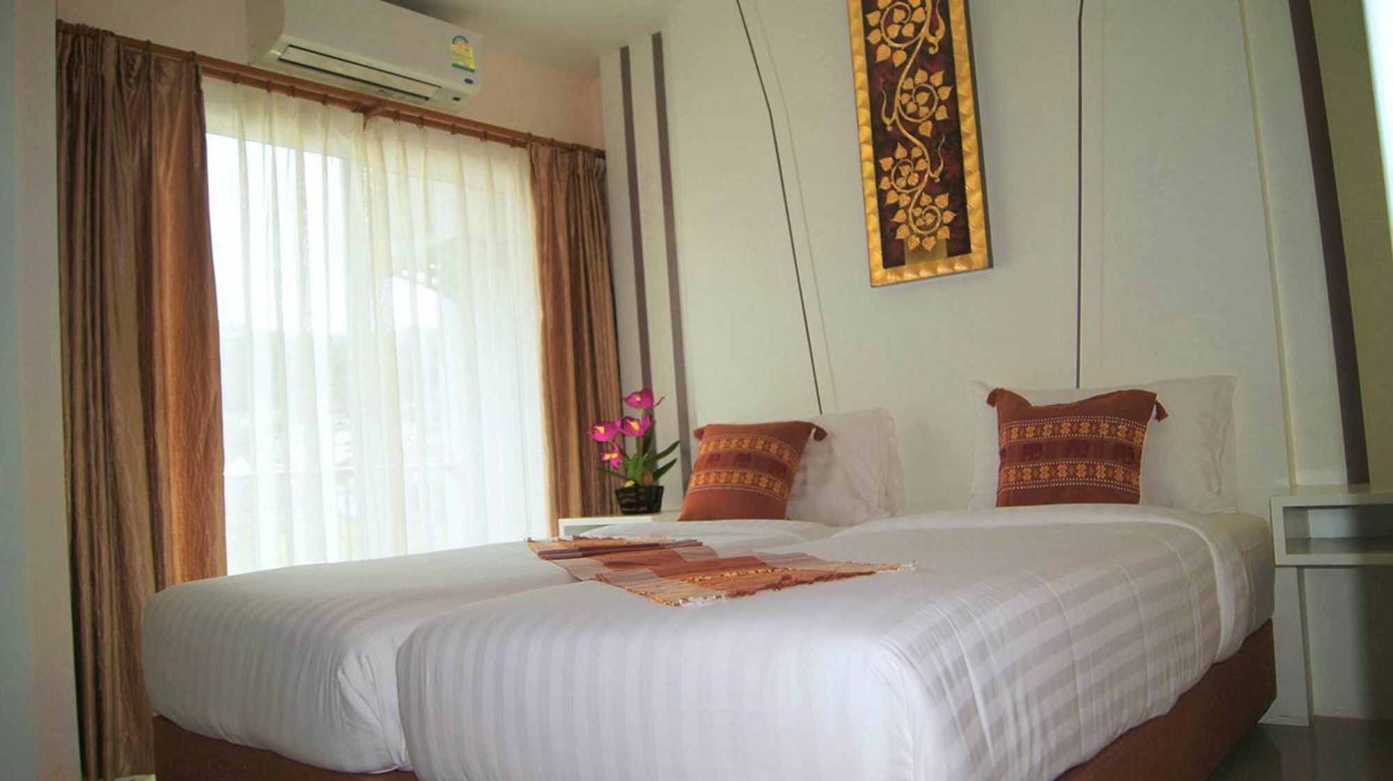 J Sweet Dream Boutique Hotel Phuket Patong Exterior photo
