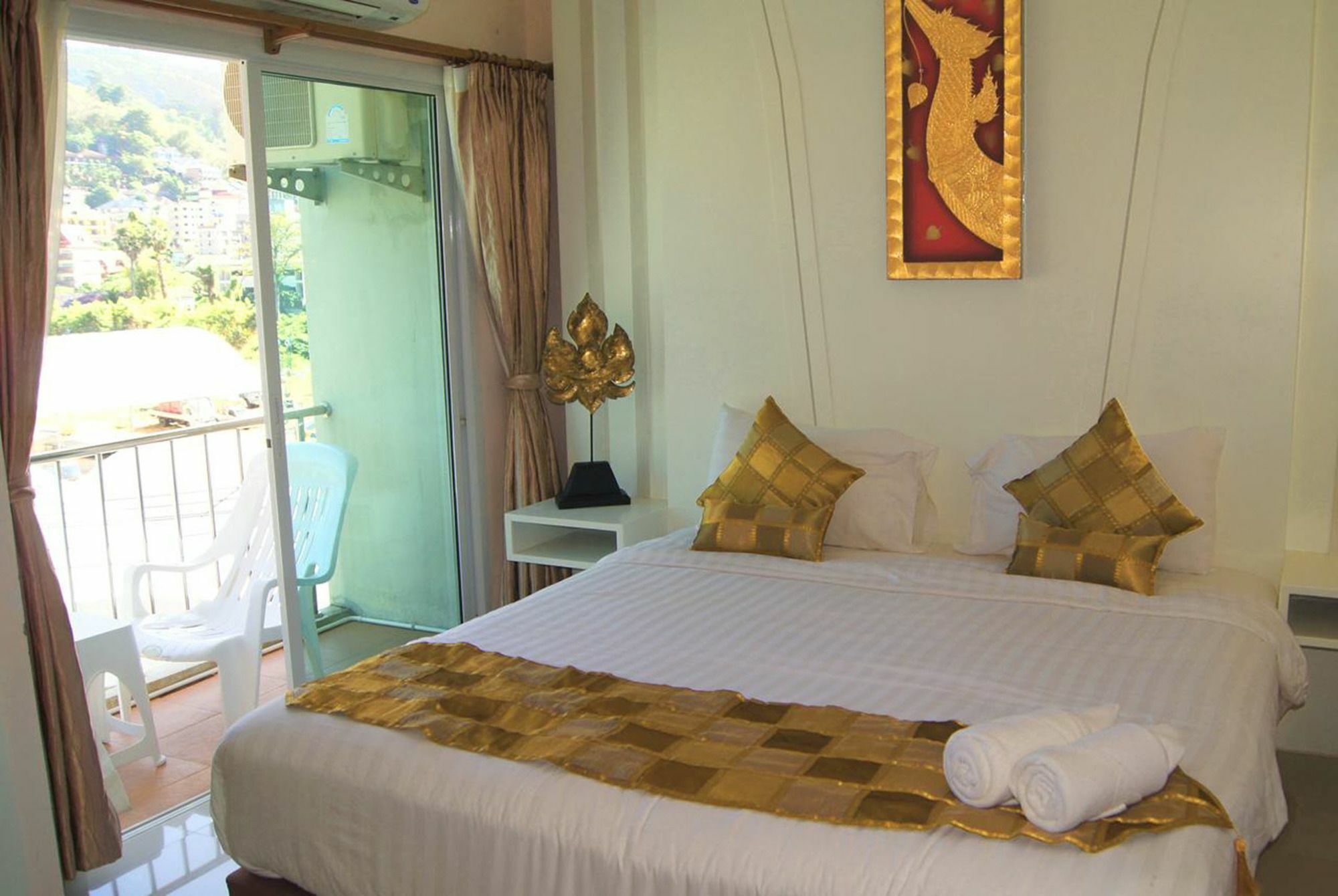 J Sweet Dream Boutique Hotel Phuket Patong Exterior photo